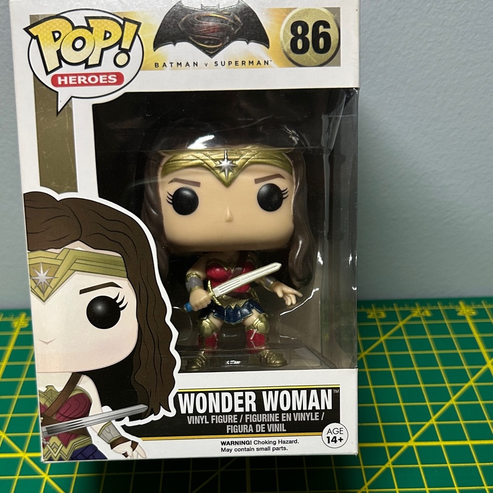 Funko Pop Wonder Woman Vinyl Figure